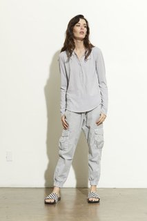 Carly Foulkes feet photo thumbnail