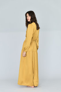 Carly Foulkes feet photo thumbnail