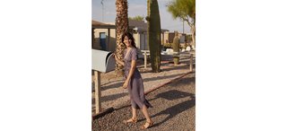 Carly Foulkes feet photo thumbnail