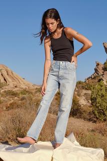 Carly Foulkes feet photo thumbnail