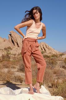 Carly Foulkes feet photo thumbnail