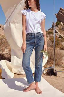 Carly Foulkes feet photo thumbnail