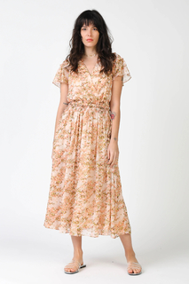 Carly Foulkes feet photo thumbnail