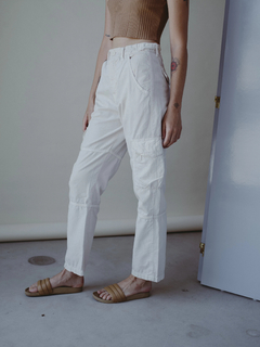 Carly Foulkes feet photo thumbnail