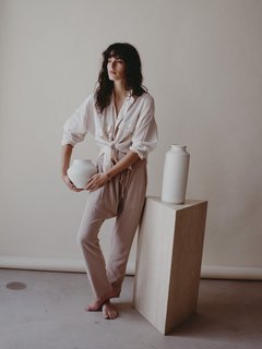 Carly Foulkes feet photo thumbnail