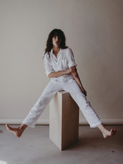 Carly Foulkes feet photo thumbnail