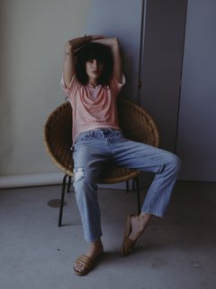 Carly Foulkes feet photo thumbnail