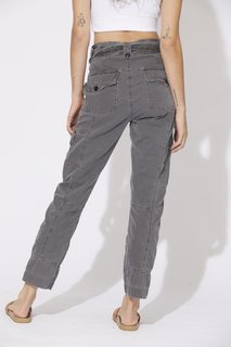 Carly Foulkes feet photo thumbnail