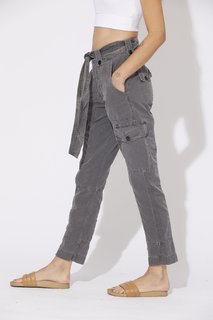 Carly Foulkes feet photo thumbnail