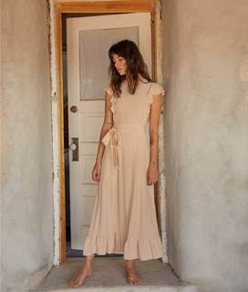 Carly Foulkes feet photo thumbnail