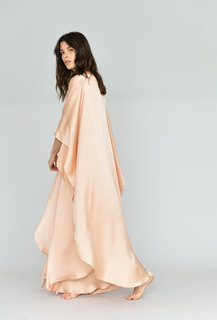 Carly Foulkes feet photo thumbnail