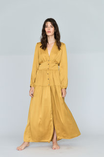 Carly Foulkes feet photo thumbnail