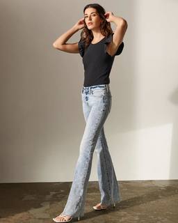 Carly Foulkes feet photo thumbnail