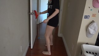 Carly Incontro feet photo thumbnail