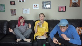 Carly Incontro feet photo thumbnail