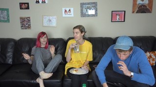 Carly Incontro feet photo thumbnail