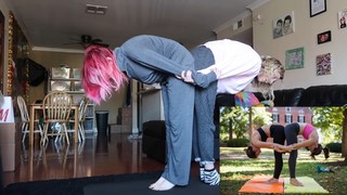 Carly Incontro feet photo thumbnail