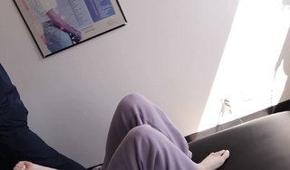 Carly Incontro feet photo thumbnail