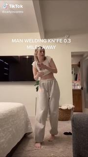 Carly Incontro feet photo thumbnail