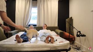 Carly Incontro feet photo thumbnail