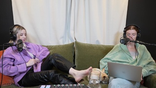 Carly Incontro feet photo thumbnail