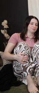 Carly Incontro feet photo thumbnail