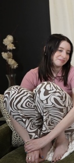 Carly Incontro feet photo thumbnail