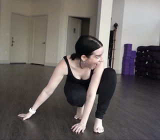 Carly Incontro feet photo thumbnail