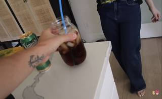 Carly Incontro feet photo thumbnail