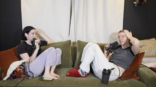 Carly Incontro feet photo thumbnail