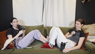 Carly Incontro feet photo thumbnail