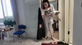 Carly Incontro feet photo thumbnail