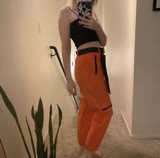 Carly Incontro feet photo thumbnail