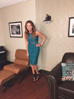 Carly Pearce feet photo 1