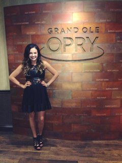 Carly Pearce feet photo 16