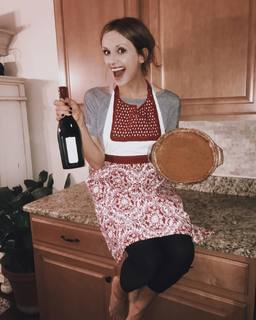 Carly Pearce feet photo 3