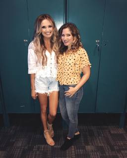 Carly Pearce feet photo 19