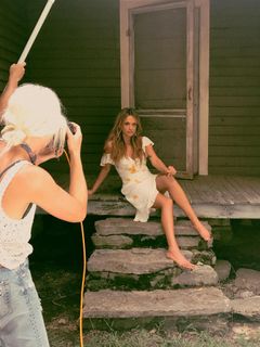 Carly Pearce feet photo 1
