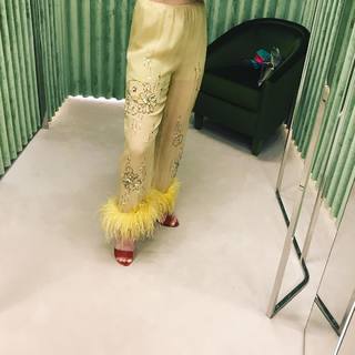 Carly Rae Jepsen feet photo thumbnail