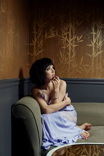 Carly Rae Jepsen feet photo thumbnail