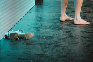 Carly Rae Jepsen feet photo thumbnail