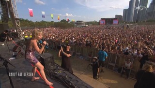 Carly Rae Jepsen feet photo thumbnail