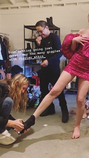 Carly Rae Jepsen feet photo thumbnail