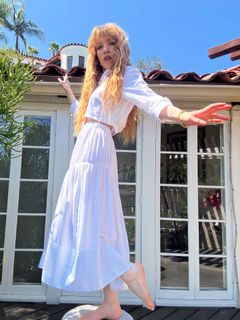 Carly Rae Jepsen feet photo thumbnail