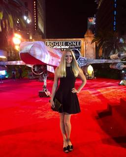 Carly Schroeder feet photo 6