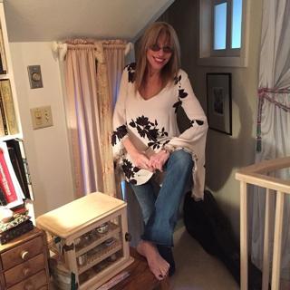 Carly Simon feet photo thumbnail