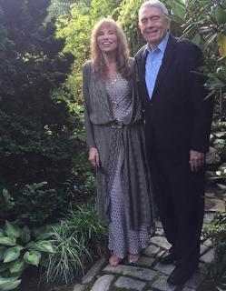 Carly Simon feet photo thumbnail