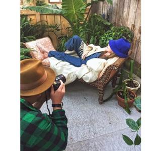 Carly Simon feet photo thumbnail