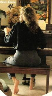 Carly Simon feet photo thumbnail