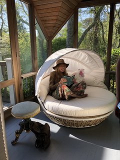 Carly Simon feet photo thumbnail